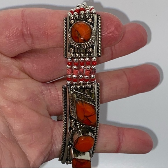 Tibetan gemstone bracelet - Picture 4 of 16